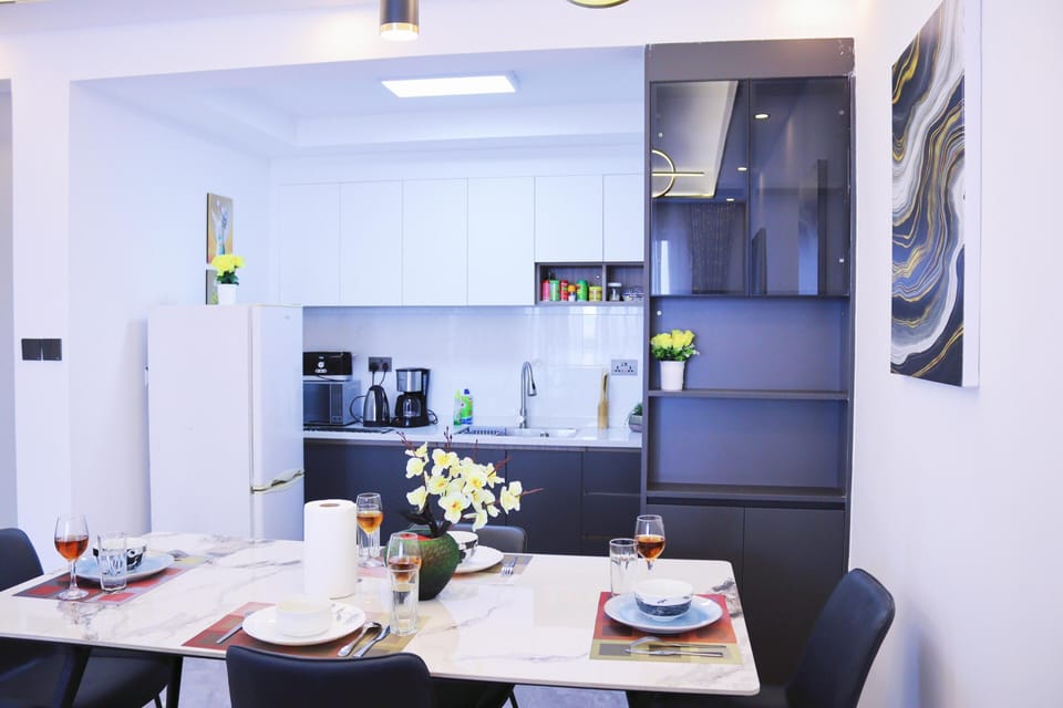 Comfort Apartment, City View | Private kitchen
