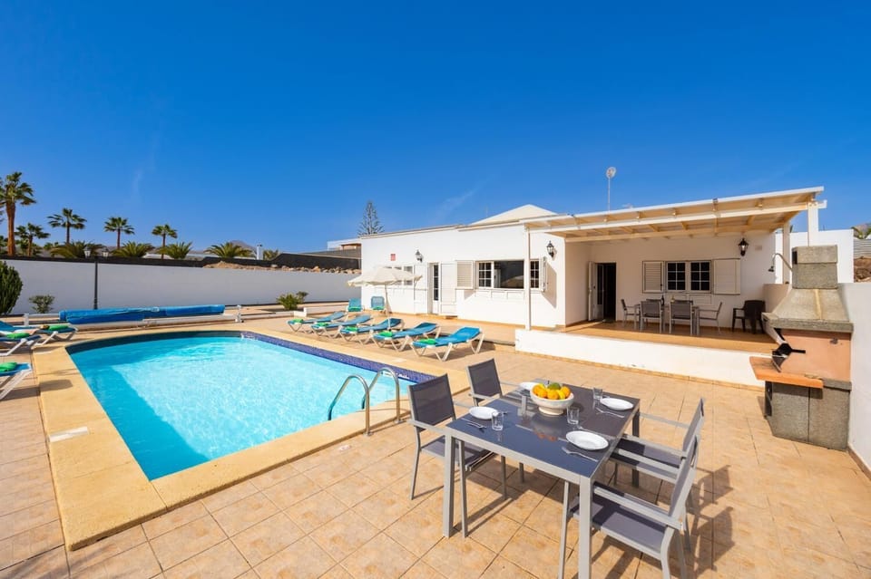 Beautiful villa with private pool and terrace