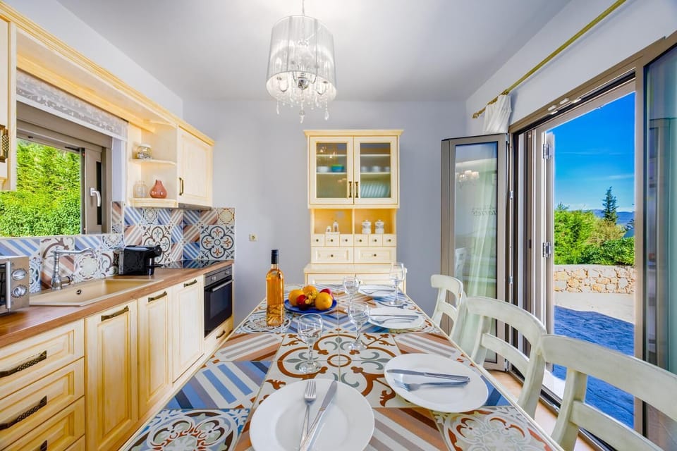 Equipped kitchen