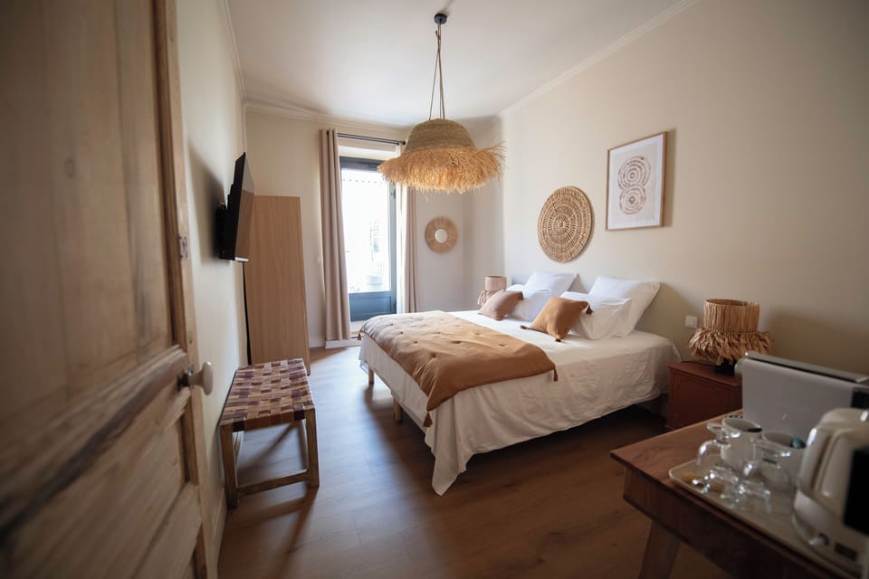 Deluxe Double Room | Desk, laptop workspace, free WiFi