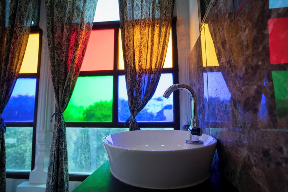 Superior Double Room, Lake View | Bathroom | Shower, free toiletries, towels, soap
