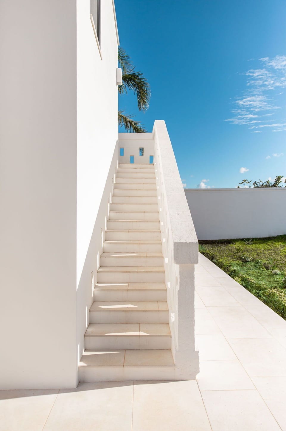 Activities, Amenities, Balcony / Terrace / Patio, Building Exterior, Facilities, Food, Kitchen, Pool, Spring, Summer, Wellness