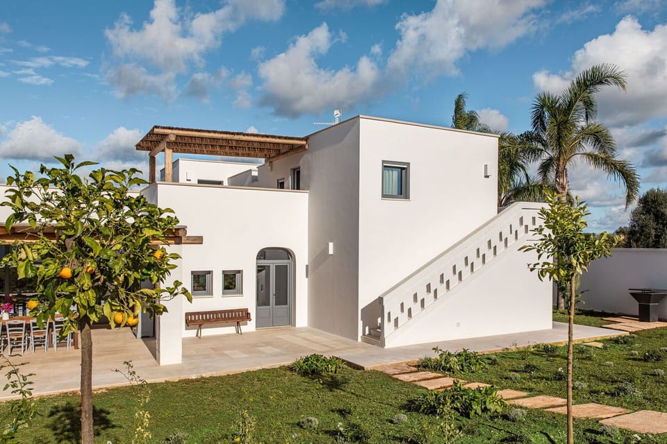 Activities, Amenities, Balcony / Terrace / Patio, Building Exterior, Facilities, Food, Kitchen, Pool, Spring, Summer, Wellness