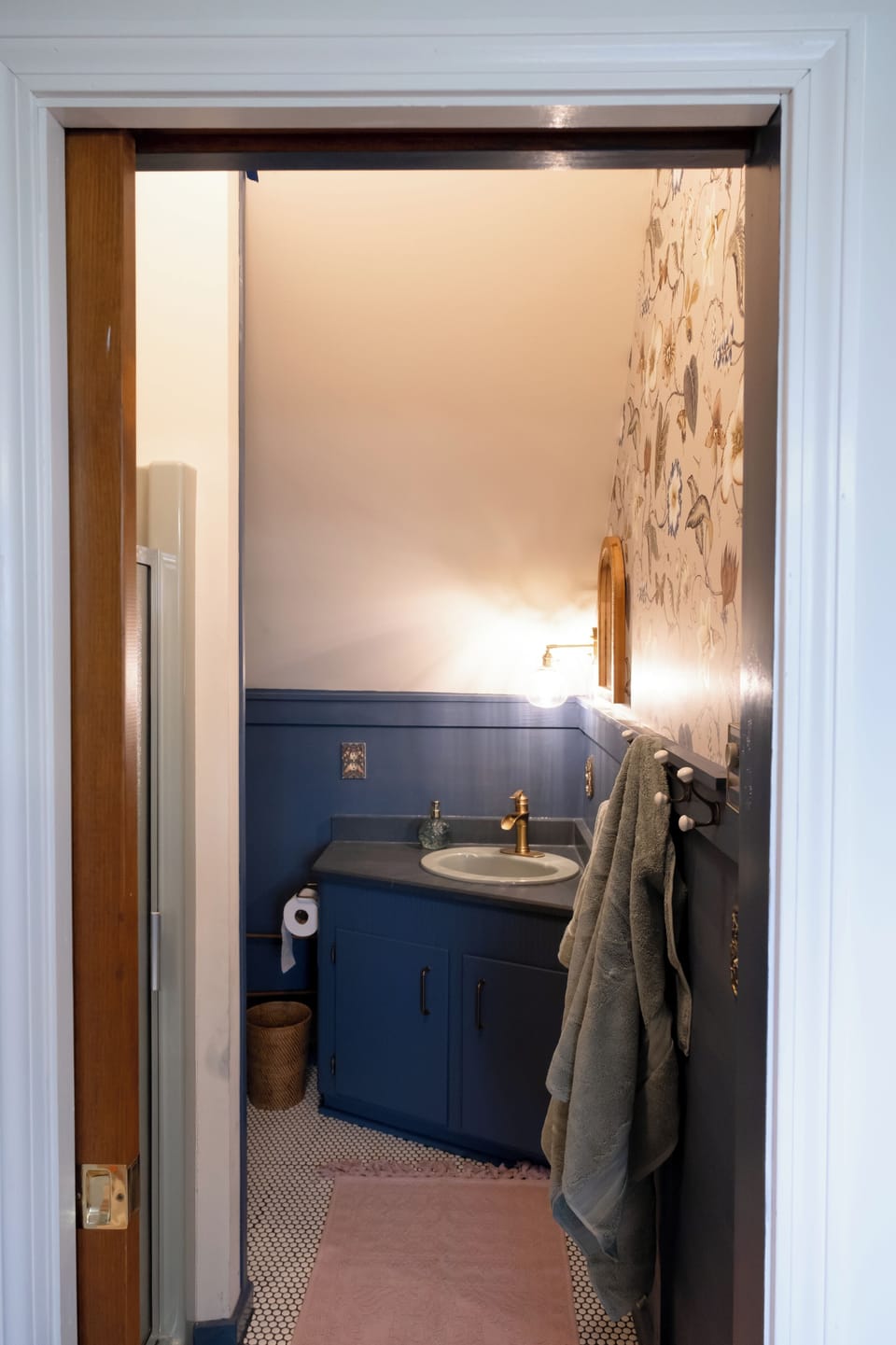 Full bathroom with stand up shower.