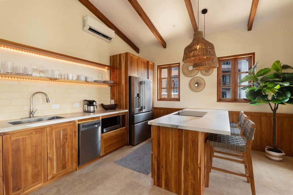 Fully equipped kitchen