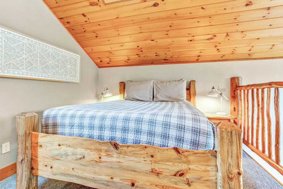 Loft: second of two queen beds