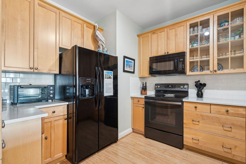 Fully Stocked Kitchen