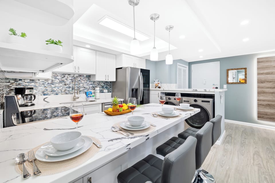 Family Apartment, 2 Bedrooms, 2 Bathrooms (0139) | In-room dining