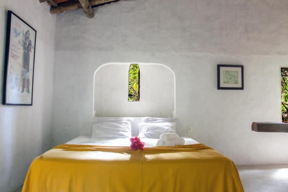 WiFi (free), bed sheets