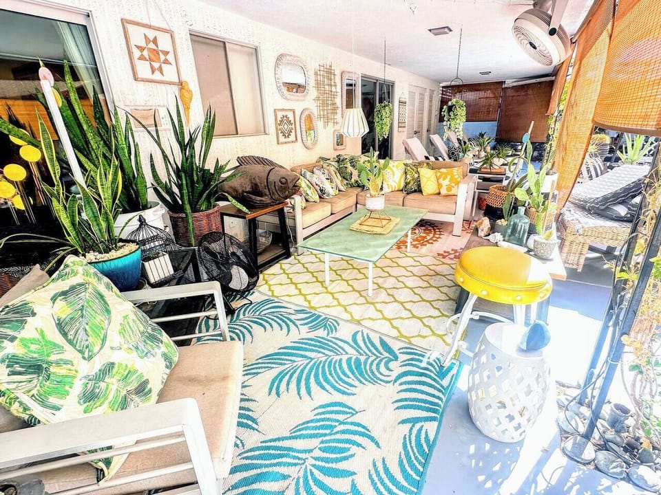 Time to relax on the pool patio or is it a lanai?