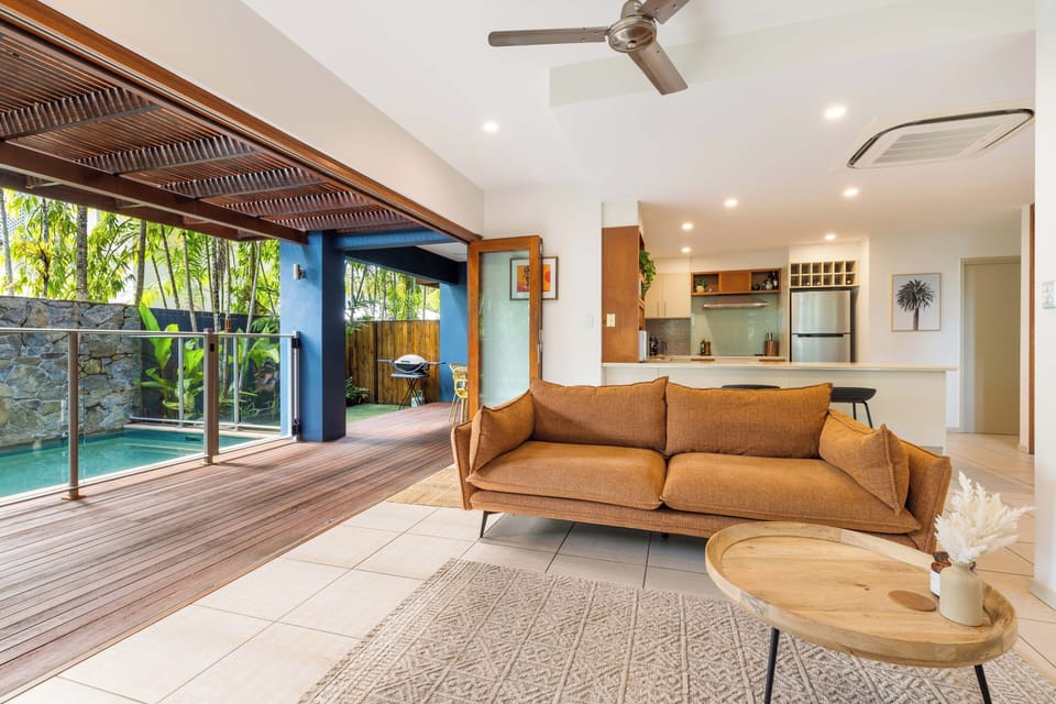 The Loungeroom 