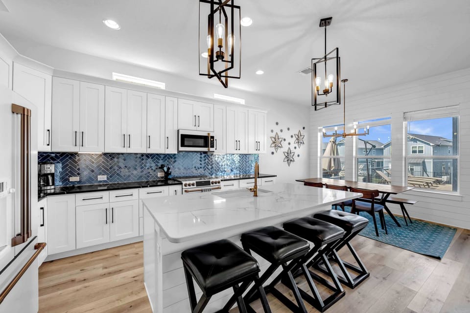 State of the Art Kitchen!
