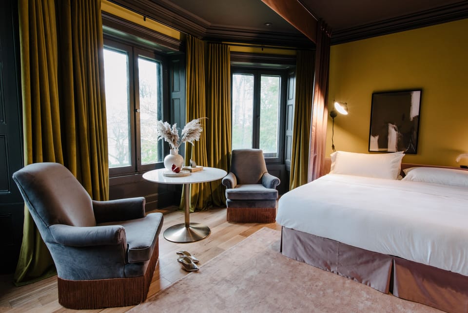 Premium Room, 1 King Bed | 1 bedroom, premium bedding, memory foam beds, individually decorated