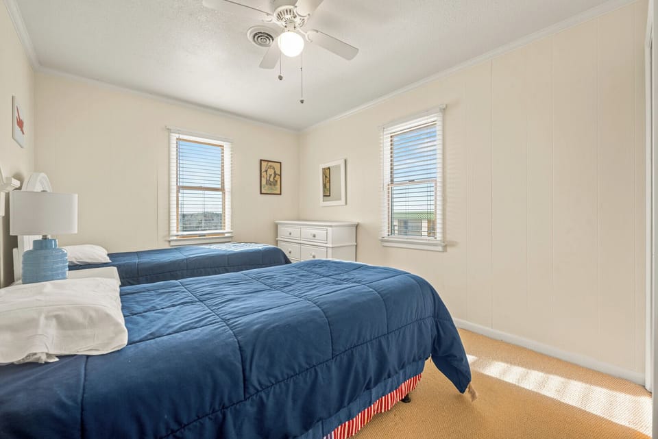 2 Twin Beds Bedroom on Third Level