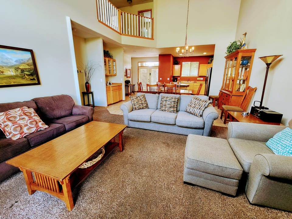 3. Forest Green 4 bedroom Townhome Living Room.