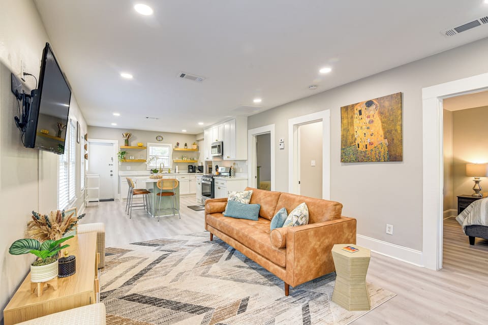 House (2 Bedrooms) | Front of property