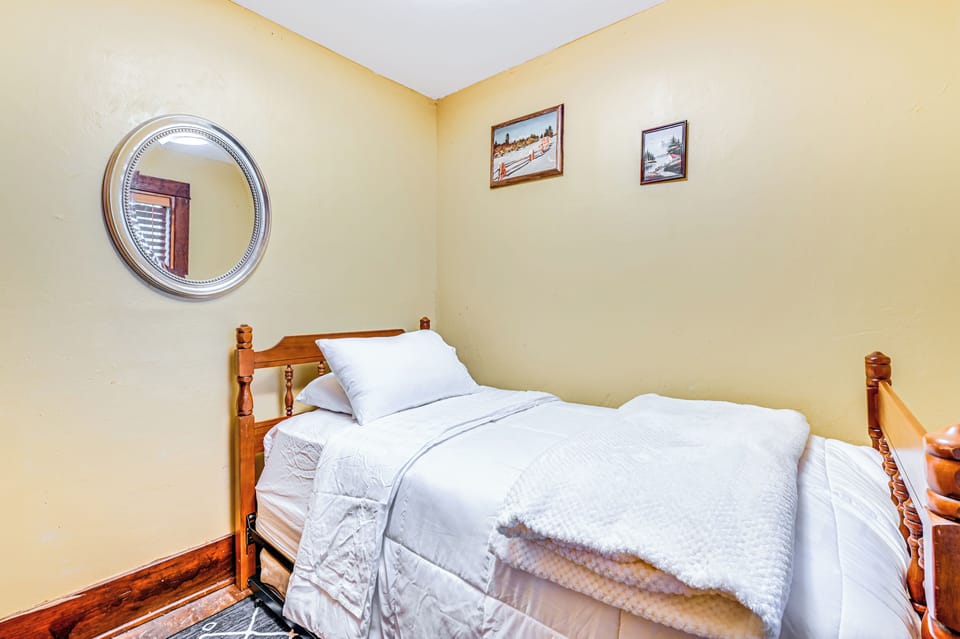 Cottage (2 Bedrooms) | Interior