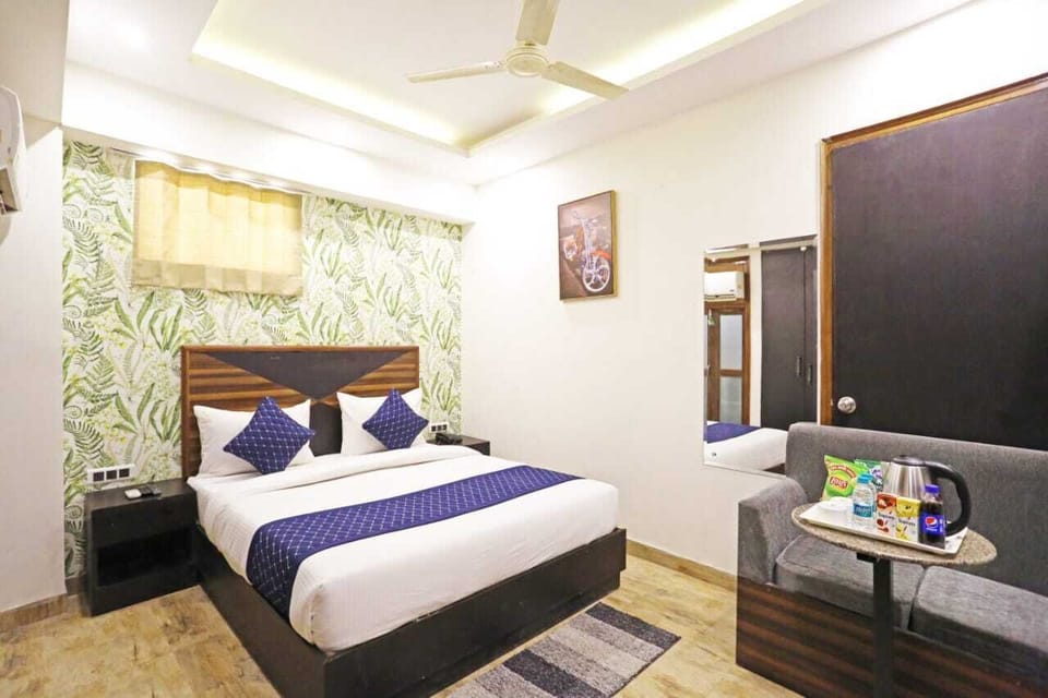 In-room safe, desk, blackout drapes, soundproofing