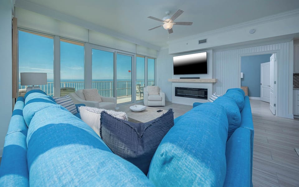 Phoenix Gulf Towers 1808, Tower Two, Orange Beach, Alabama, beach front, 4 bedroom condominium on the 18th floor