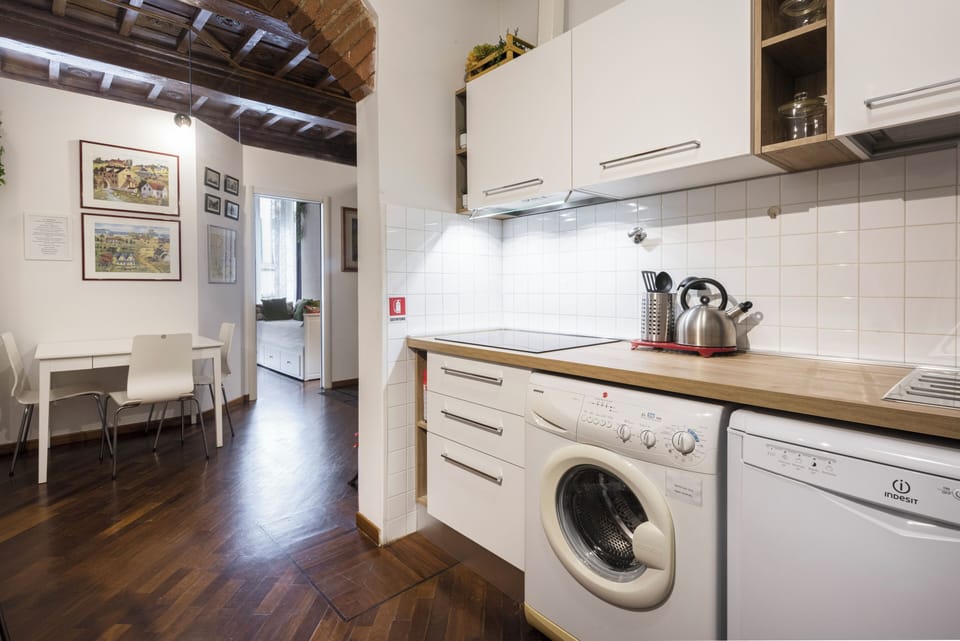 Superior Apartment, Balcony, River View | Private kitchen | Fridge, stovetop, cookware/dishes/utensils