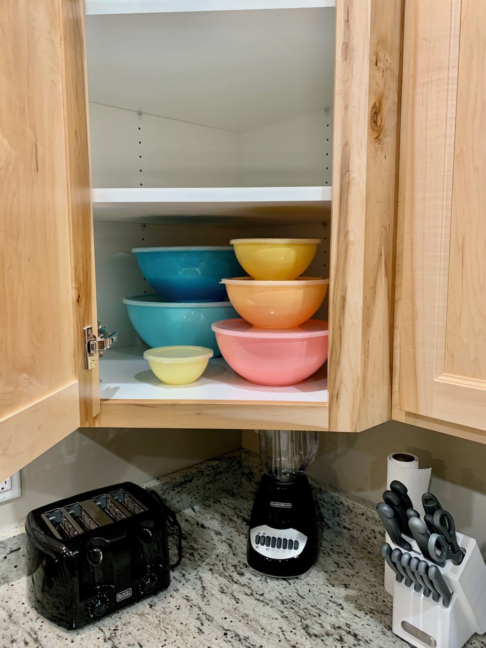 Spacious kitchen with all the essentials for easy home cooking.