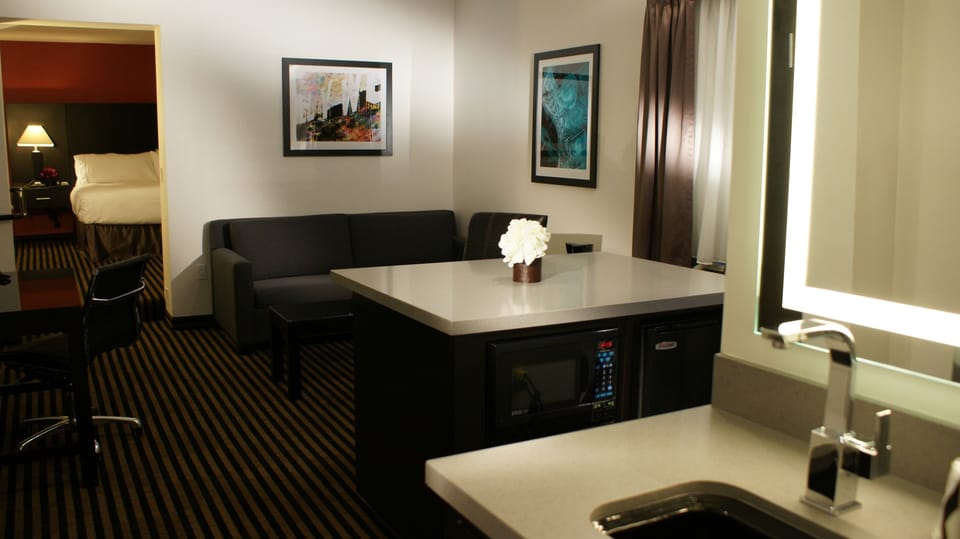 Premium bedding, pillowtop beds, in-room safe, desk