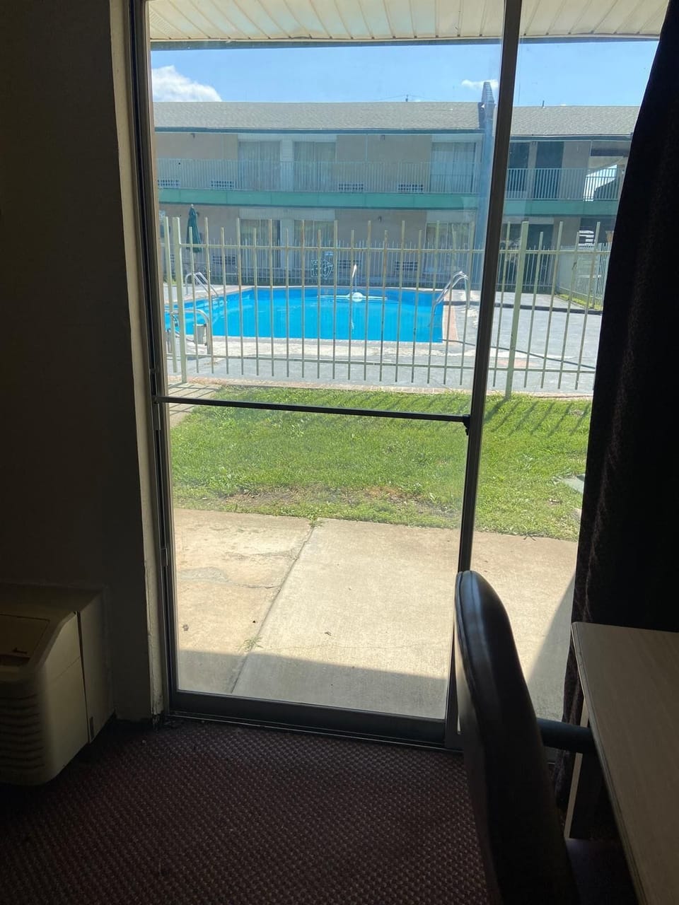 Laptop workspace, free WiFi