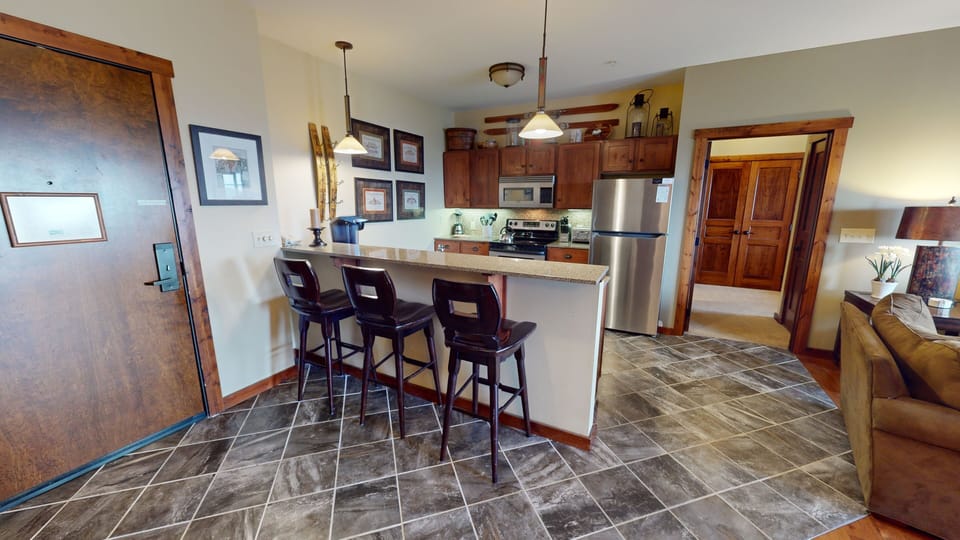 Floor, Flooring, Indoors, Refrigerator, Chair