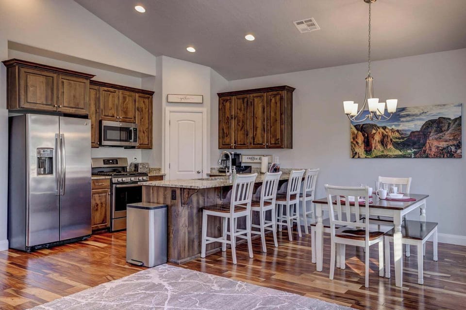 Dining table and counter seating for 10 people