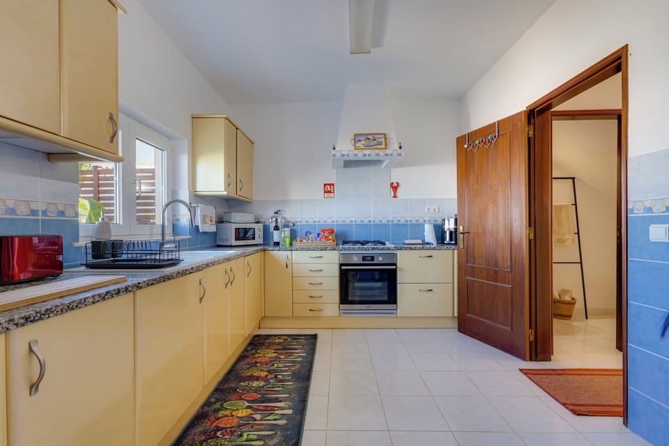Spacious kitchen with everything you need for easy self-catering in Lagos,Algare