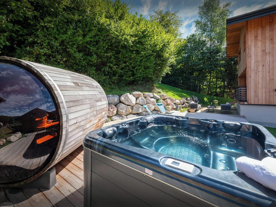 Sauna & jacuzzi