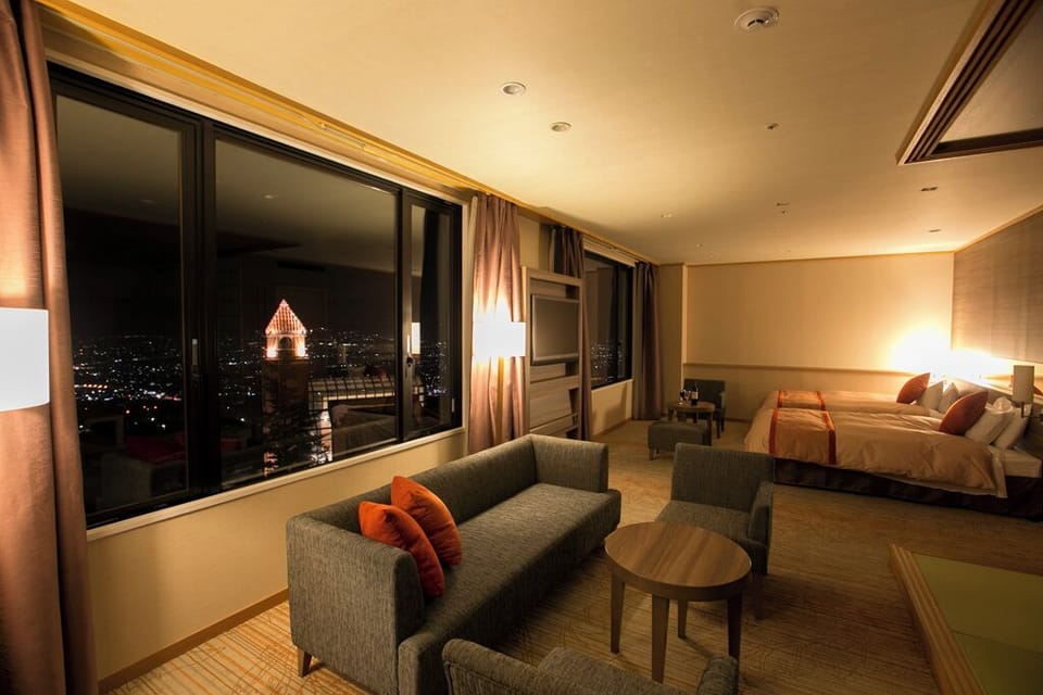 Twin Room with Tatami Area | In-room safe, desk, laptop workspace, free WiFi