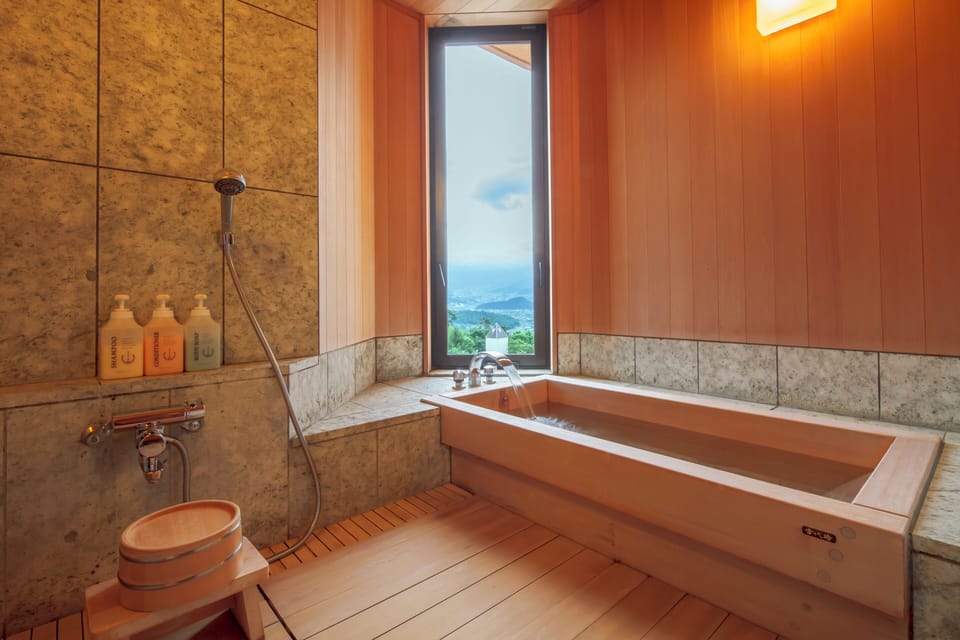 Japanese Style Suite | Bathroom | Combined shower/tub, deep soaking tub, free toiletries, hair dryer