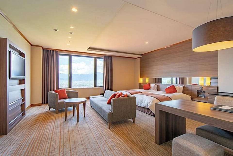 Superior Twin Room | In-room safe, desk, laptop workspace, free WiFi