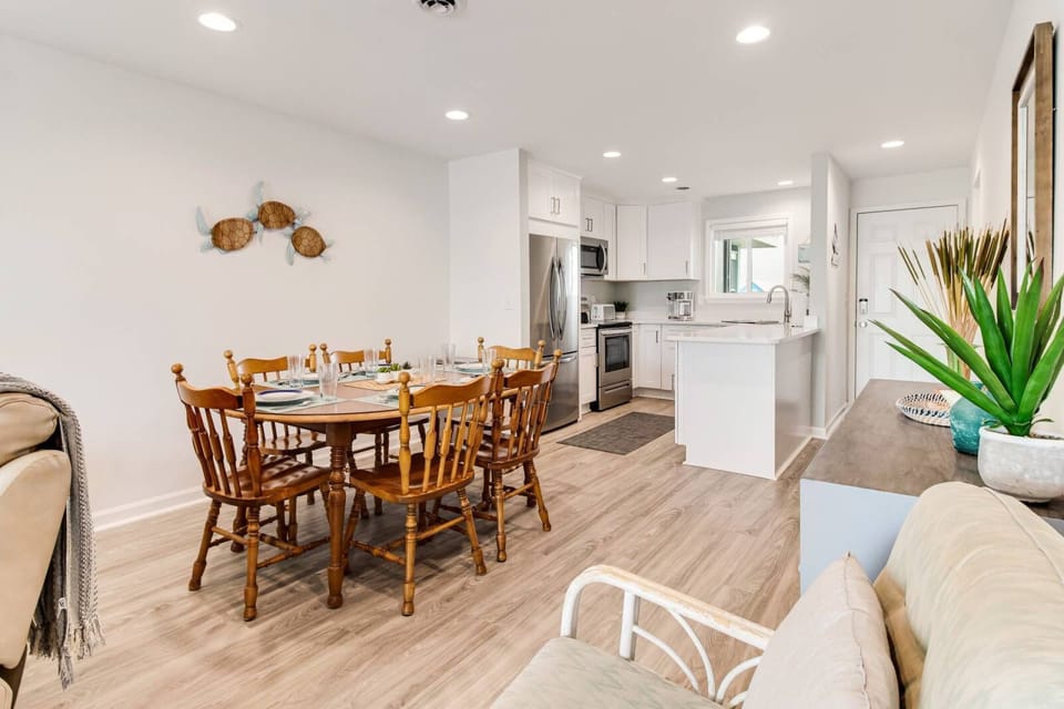 Open Living, Dining & Kitchen
