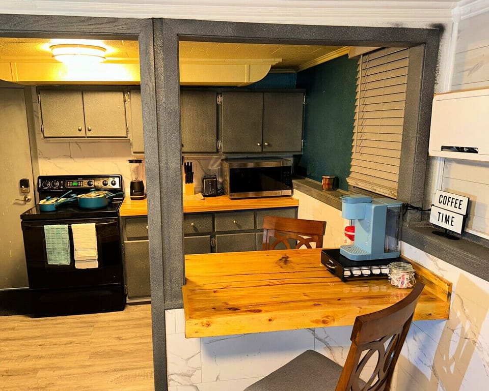Kitchen Table