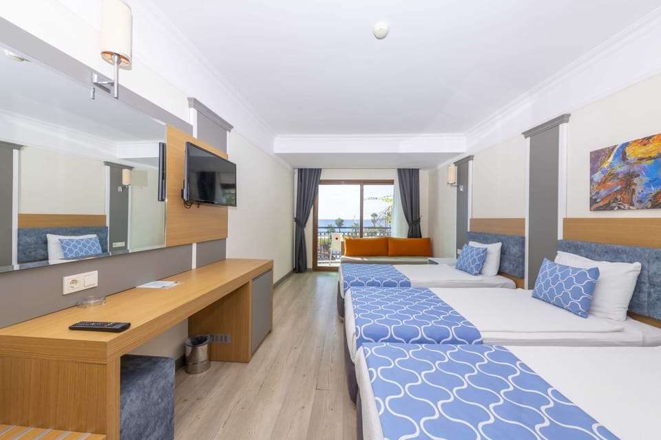 Free minibar, in-room safe, desk, laptop workspace