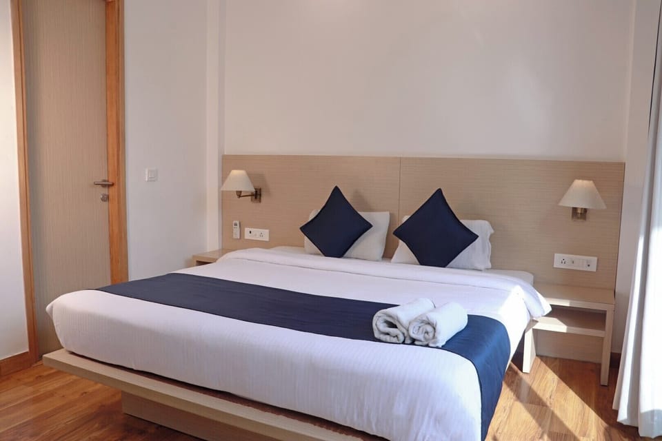 Deluxe Double Room | Free WiFi, bed sheets