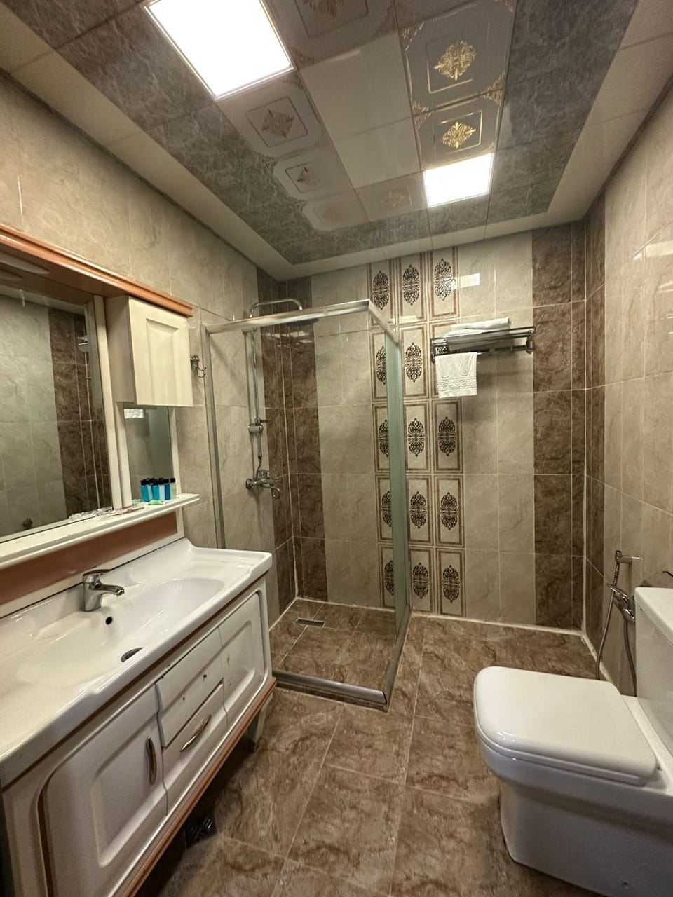 Comfort Studio, City View | Bathroom
