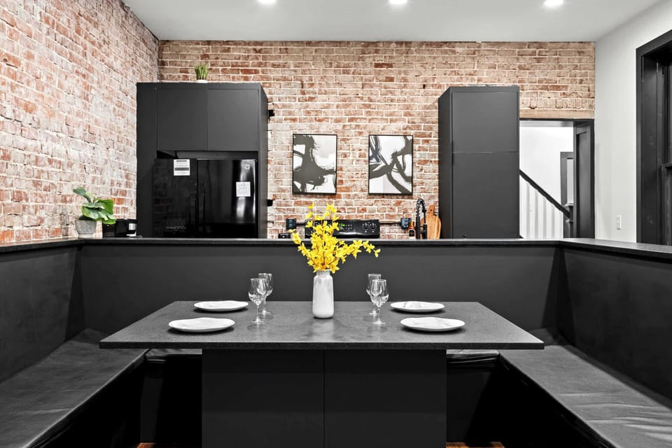 Dining Area: Whether it's breakfast or dinner, this dining area offers a perfect spot to enjoy your meals.