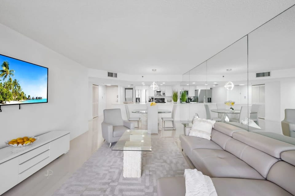 Apartment | 2 bedrooms, desk, Internet