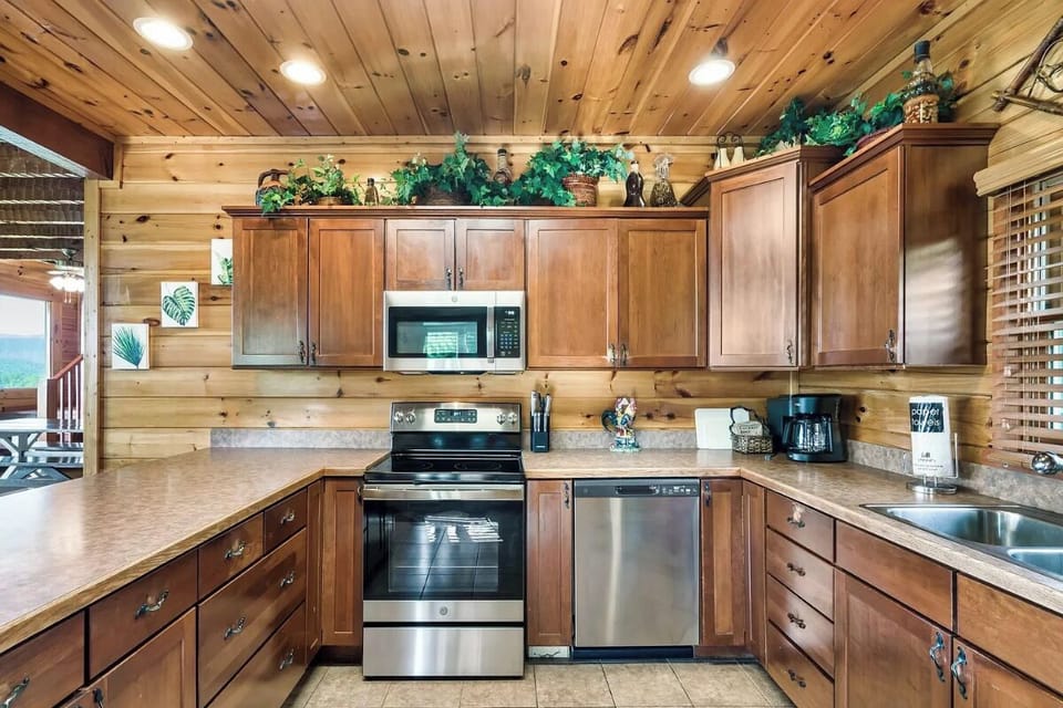 Windows to Heaven's fully-equipped kitchen