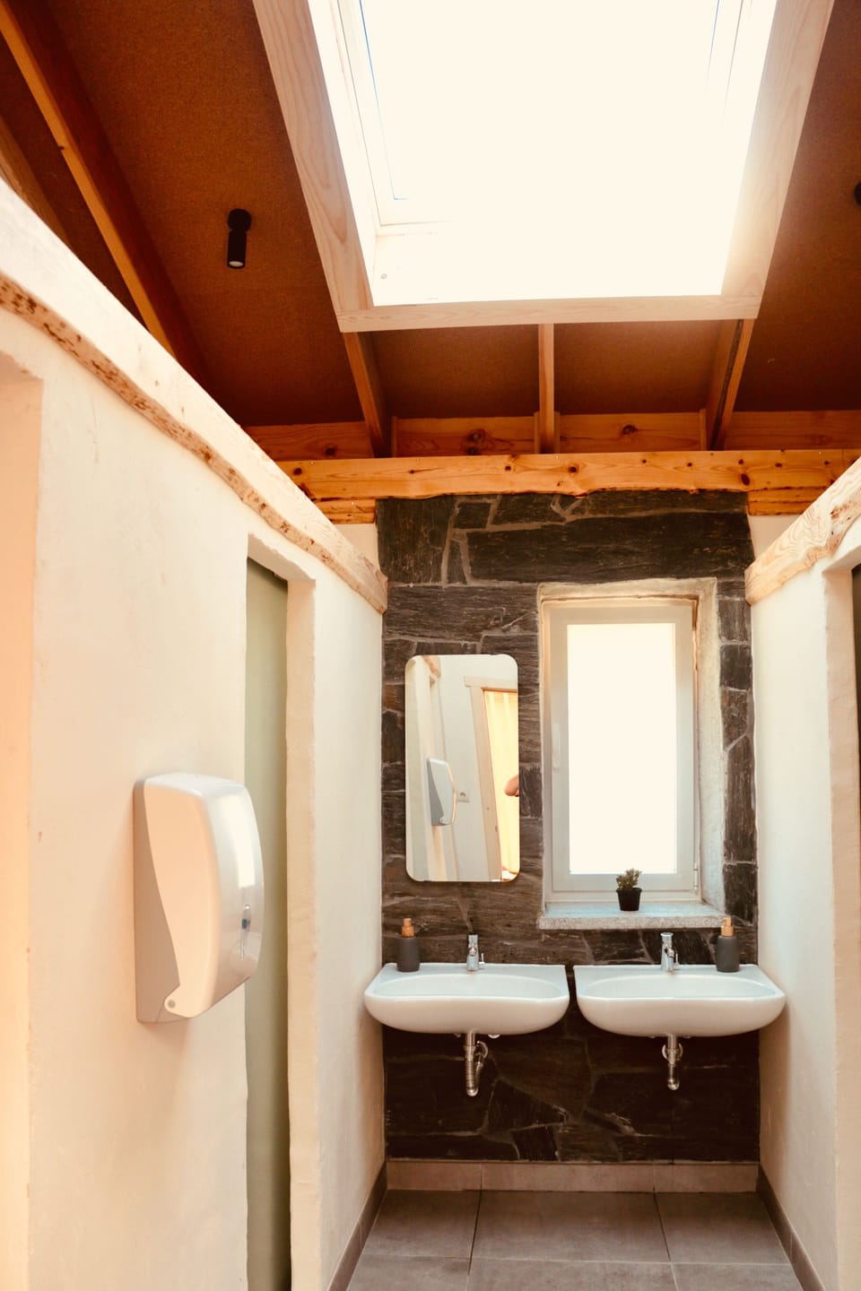 Shared Dormitory, Men only, Non Smoking, Valley View (Shiva - Male dorm) | Bathroom | Shower, toilet paper