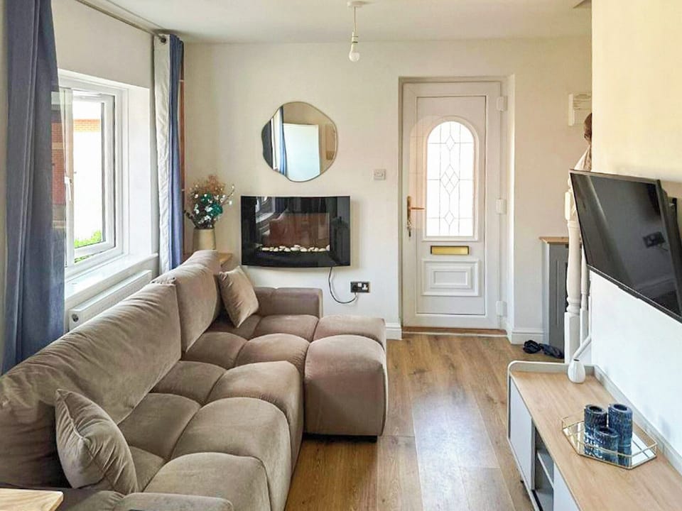 Living area | Julius-Den, Grantham