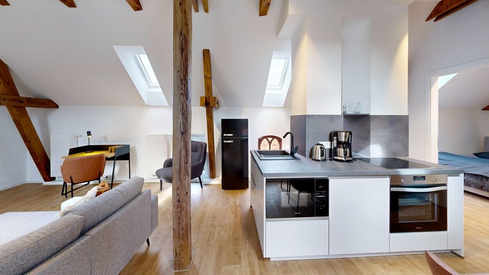 Modern and high-quality furnishings in the N°8A Boardinghouse Lüneburg (1)