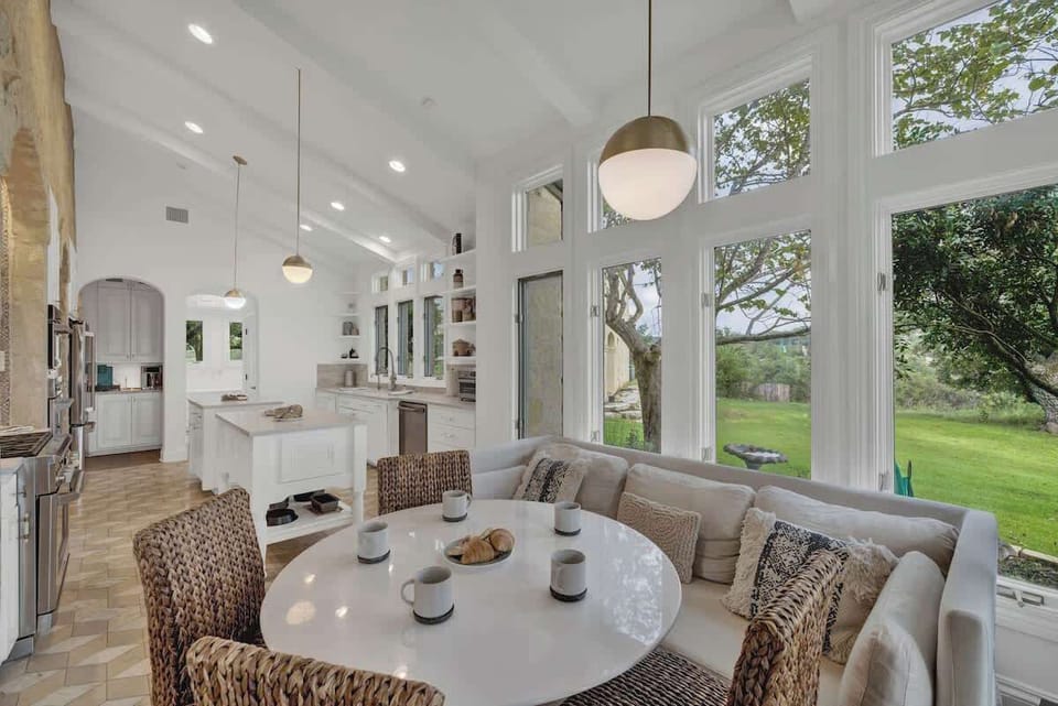 House, Multiple Beds, Pool Access, Pool View (2975 Bear Creek Rd) | Dining