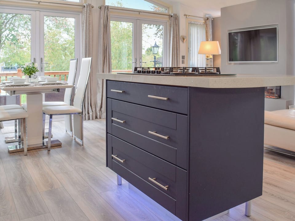 Kitchen/diner | River Meets Lodge, Stratford Upon Avon