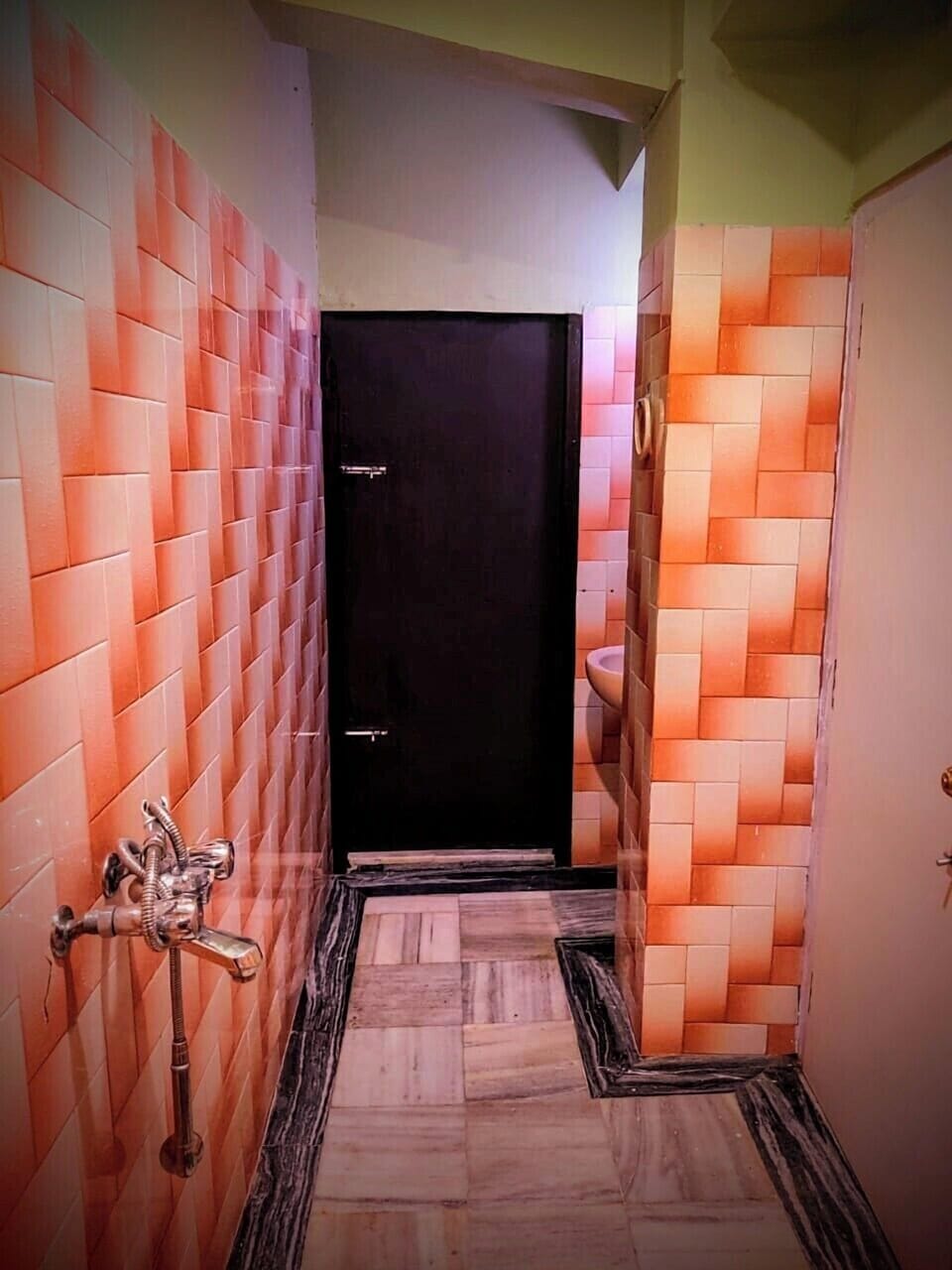 Comfort Shared Dormitory, Mountain View | Bathroom | Shower, soap, toilet paper
