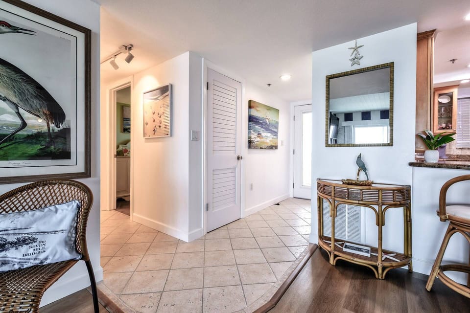 Step through the inviting entryway and begin your unforgettable vacation at All Aboard!