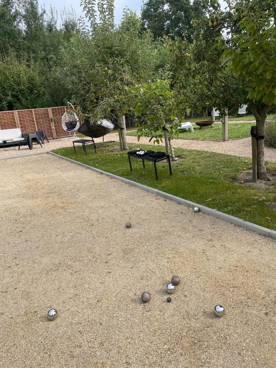 Jeu de boules baan in de tuin